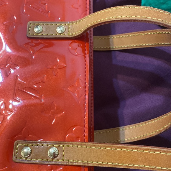 LOUIS VUITTON RED VERNIE SAC PLAT 230033120 code inside bag - Picture 9 of 12